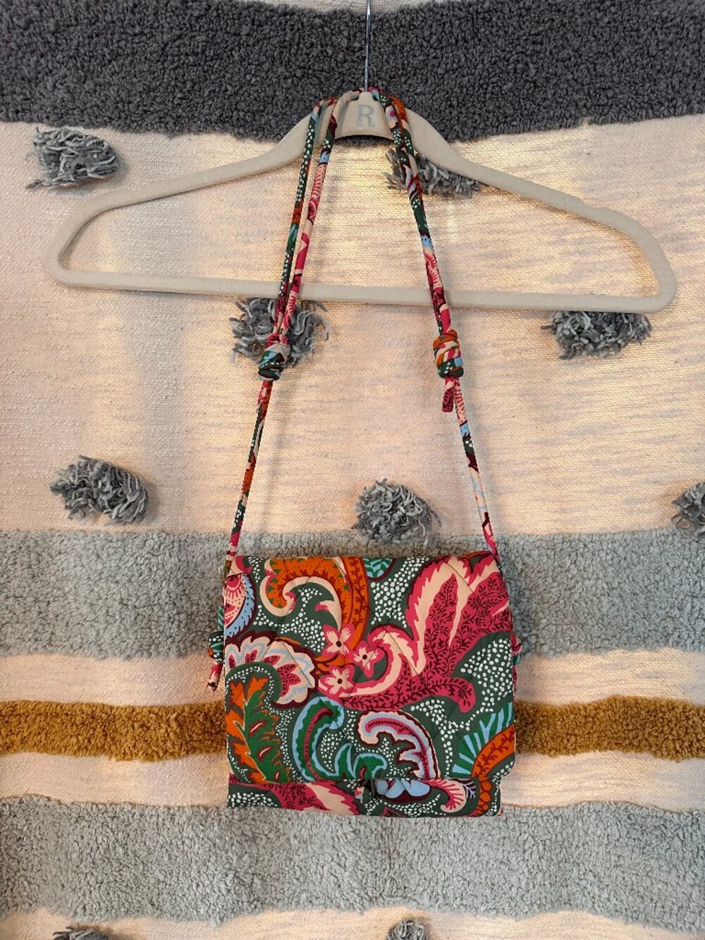 Vera Bradley Baird Hipster -- Leaf me not paisley in Featherweight